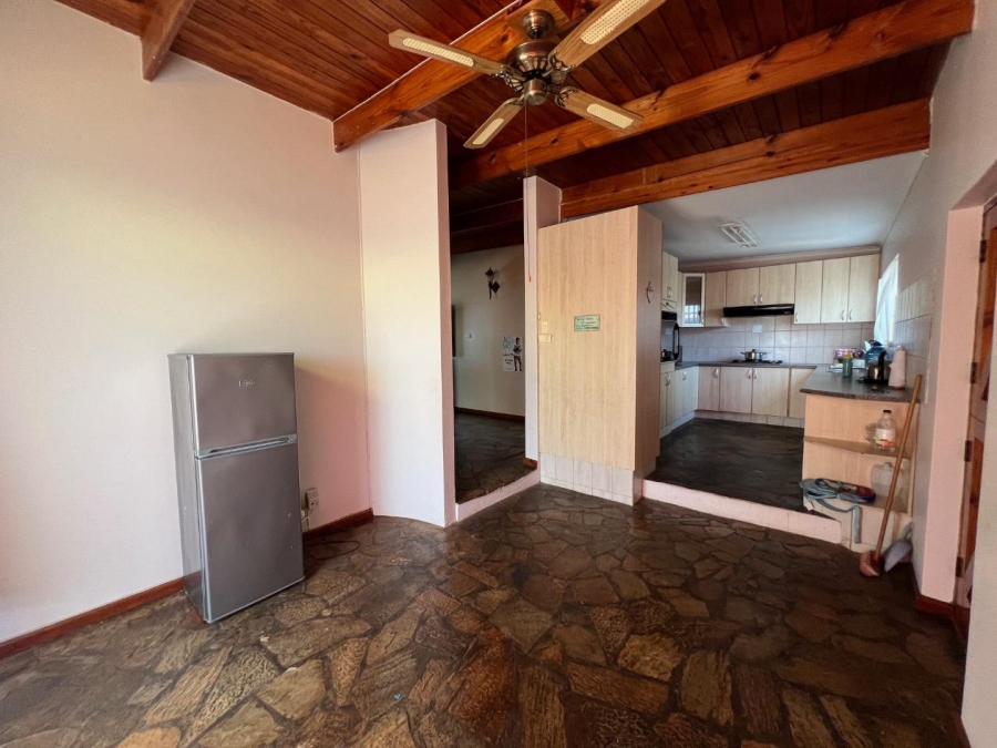 4 Bedroom Property for Sale in Kabega Park Eastern Cape